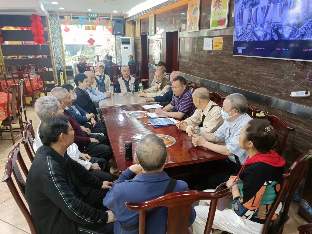 市检察院离退休党支部开展主题党日活动